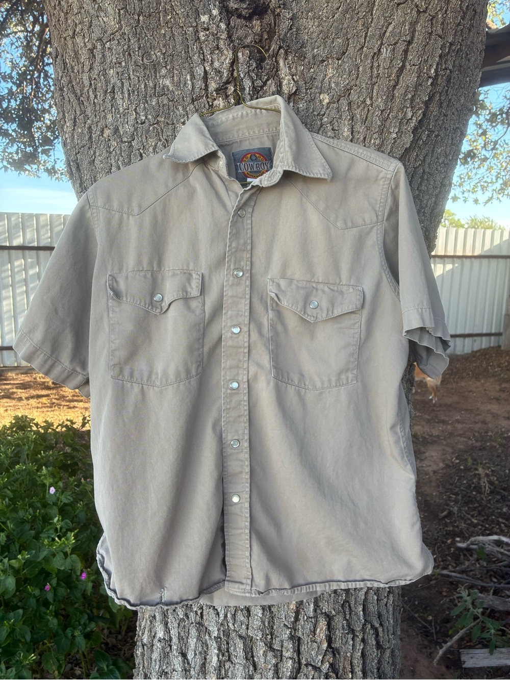 Short Sleeve Shirt with snaps - Sz S